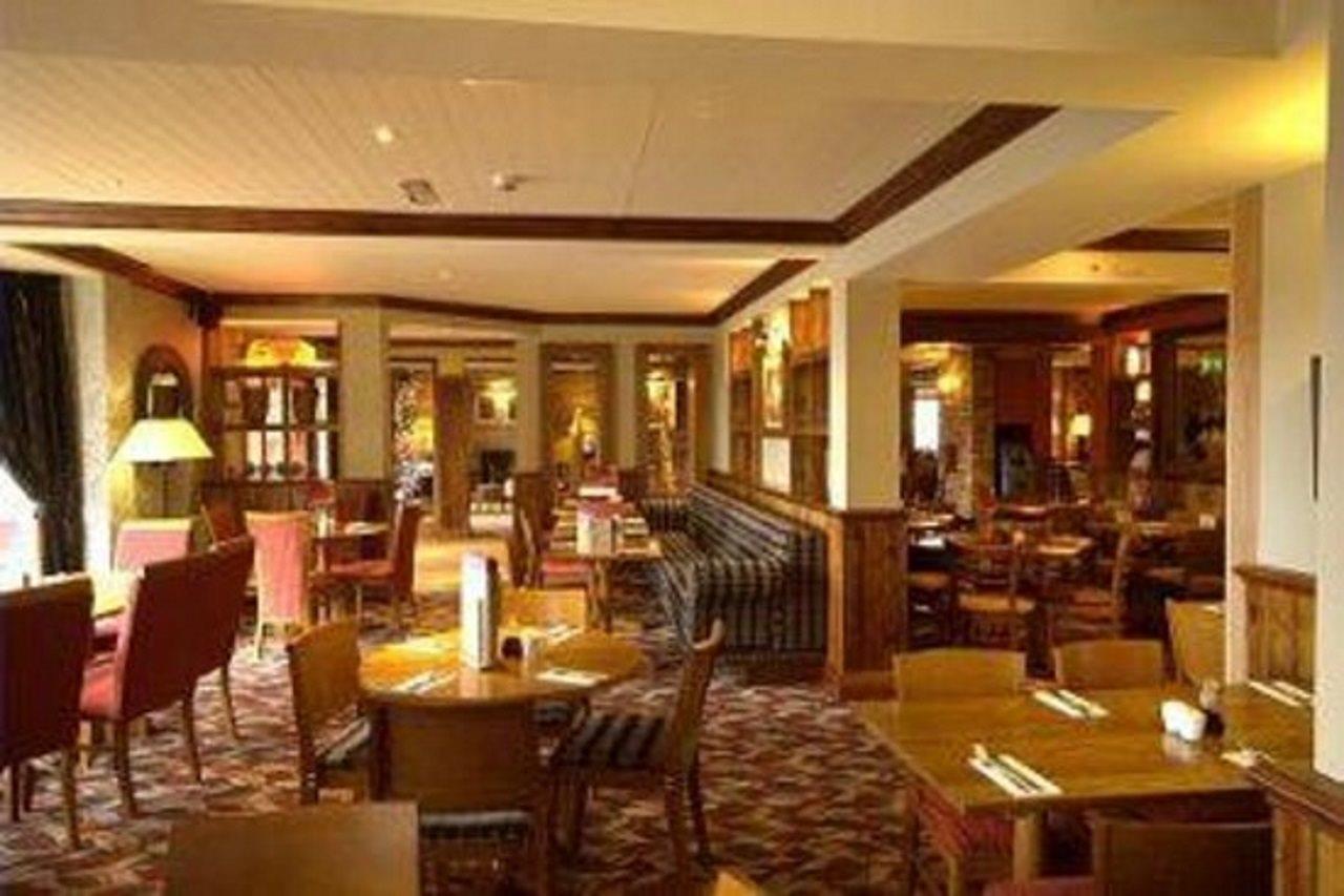 Premier Inn Kilmarnock Bagian luar foto