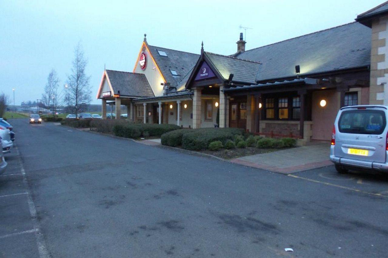 Premier Inn Kilmarnock Bagian luar foto